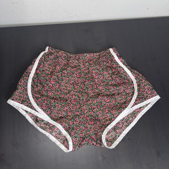 Ann Mashburn Floral Running Shorts - Picture 3 of 6